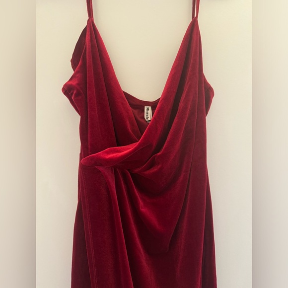 Velvet Wrap Ruched Slit Bodycon Midi Cocktail Party Dress - Picture 2 of 9